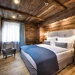 Mondi Und Hotell 4*