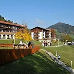 Hotel Mondi Und