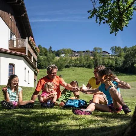 Hotel Mondi Und 4*
