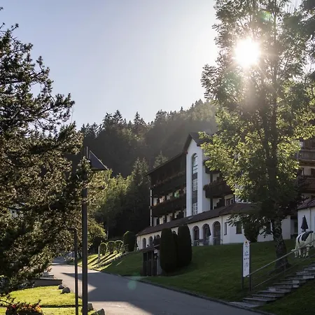 Hotel Mondi Und 4*