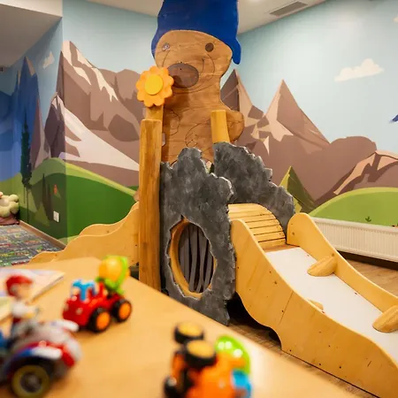 Mondi Familien&aktivresort Hotel 4*