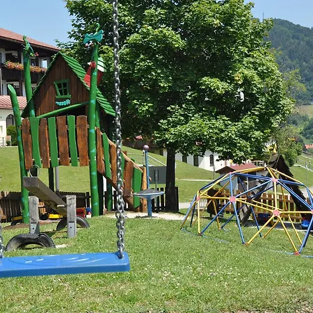 Mondi Und 4*