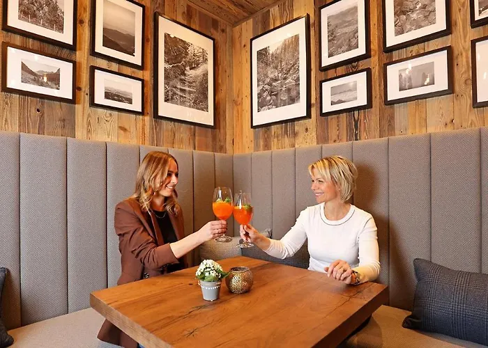 Hotel Mondi Und