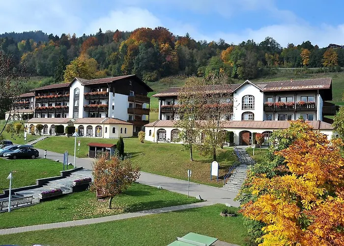 Hotel Mondi Und 4*